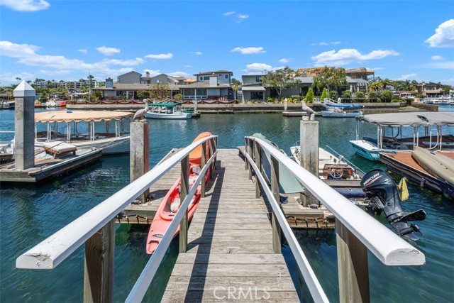 Detail Gallery Image 5 of 44 For 3810 Channel Pl, Newport Beach,  CA 92663 - 3 Beds | 2/1 Baths