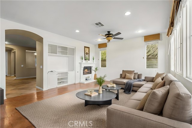 2123 Coconut Place, Palmdale CA: https://media.crmls.org/medias/e05cf41a-8588-4638-9d58-0489a0b32048.jpg