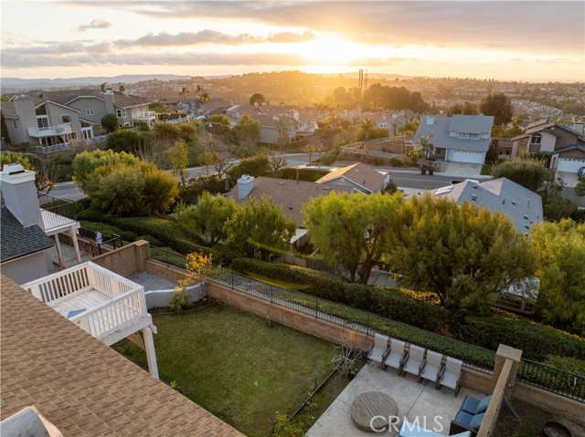 Detail Gallery Image 11 of 22 For 21741 Jornada, Mission Viejo,  CA 92692 - 4 Beds | 2/1 Baths