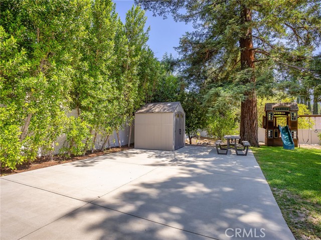 3828 2nd Avenue, La Crescenta CA: https://media.crmls.org/medias/e05e1d29-da3c-4c79-957d-175cbb7ce521.jpg