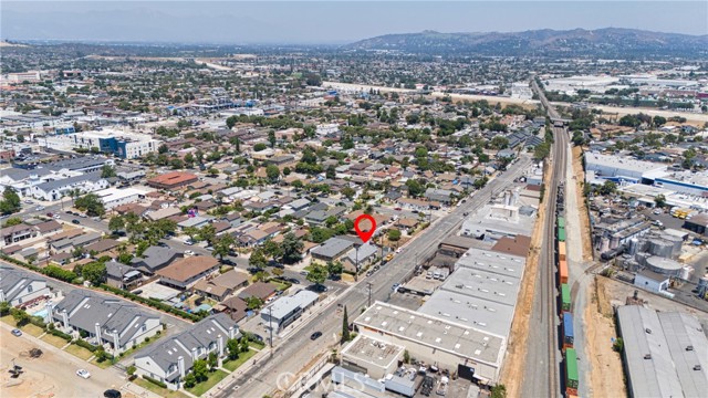 252 S 7th Street, Montebello CA: https://media.crmls.org/medias/e05e838d-1579-4efc-b126-14fafde81d3c.jpg