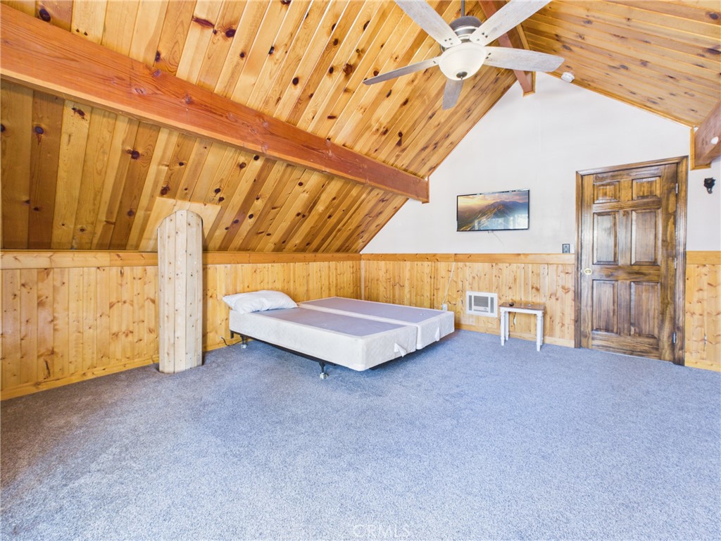 https://media.crmls.org/medias/e05eb15a-2323-42da-bb52-35743ceea561.jpg?preset=X-Large