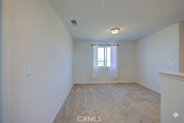 Detail Gallery Image 11 of 27 For 2010 Conadria Ave, Chowchilla,  CA 93610 - 4 Beds | 2 Baths