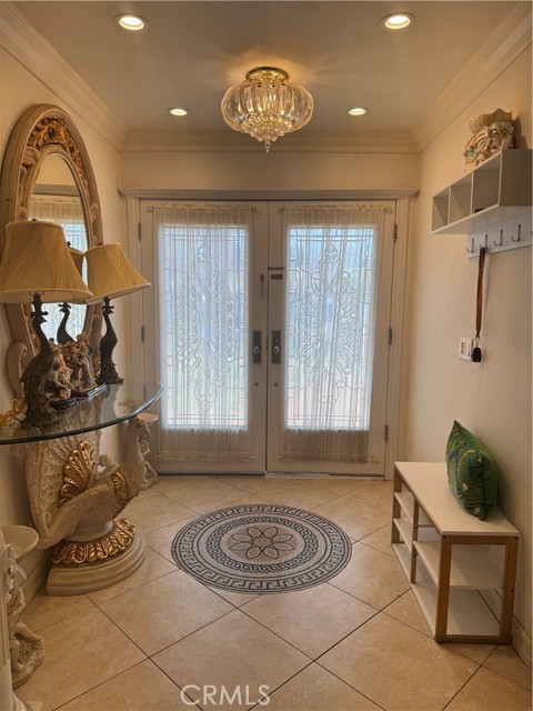 Detail Gallery Image 3 of 44 For 5092 Chimineas, Tarzana,  CA 91356 - 4 Beds | 2 Baths