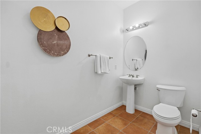 Image 27 of 60 For 2163 Summerset