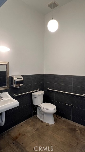  Commercial for Sale in Montebello, California