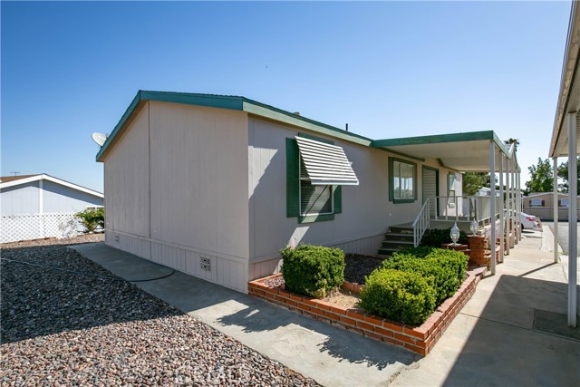 Detail Gallery Image 16 of 19 For 40701 Rancho Vista Bld #3,  Palmdale,  CA 93551 - 3 Beds | 2 Baths