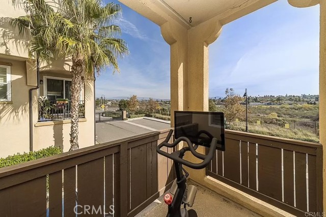 Detail Gallery Image 3 of 15 For 5059 Tranquil Way #102,  Oceanside,  CA 92057 - 2 Beds | 2/1 Baths