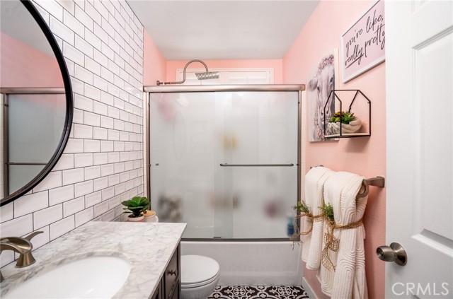 Detail Gallery Image 29 of 50 For 43043 Camino Caruna, Temecula,  CA 92592 - 5 Beds | 2/1 Baths