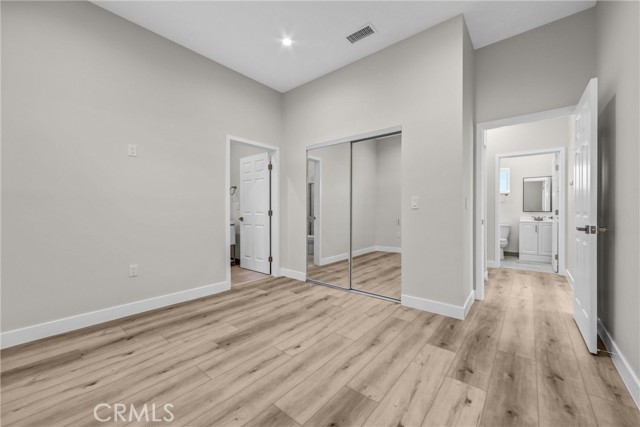 Detail Gallery Image 7 of 21 For 9998 1/2 Louise Ave, Northridge,  CA 91325 - 2 Beds | 2 Baths