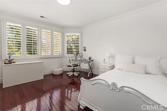 Detail Gallery Image 26 of 31 For 5267 Newcastle Ln, Calabasas,  CA 91302 - 6 Beds | 6 Baths
