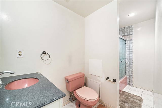 1438 Hillside Drive, Glendale CA: https://media.crmls.org/medias/e06375ca-6c77-466a-b942-16d558026d79.jpg