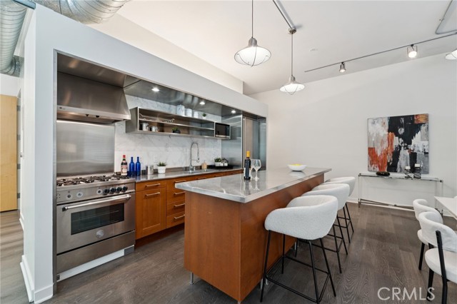 4080 Glencoe, Marina del Rey CA: https://media.crmls.org/medias/e06399f1-20a8-4816-991c-06747572d5ed.jpg