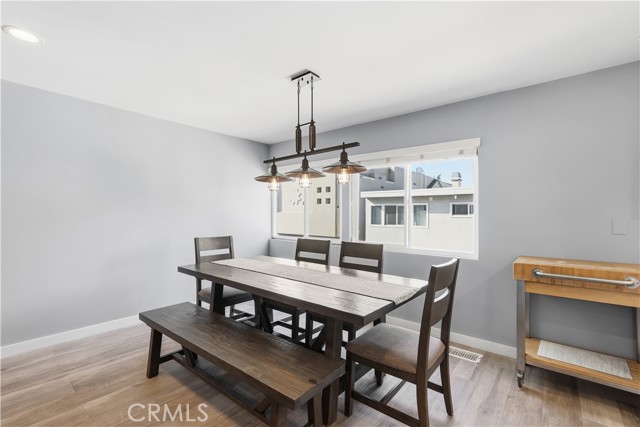 Detail Gallery Image 18 of 59 For 116 5th Place, Manhattan Beach,  CA 90266 - 5 Beds | 3 Baths