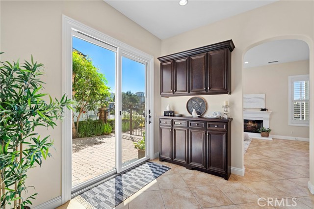 Detail Gallery Image 11 of 64 For 17272 Tidalridge Ln, Huntington Beach,  CA 92649 - 4 Beds | 2/1 Baths