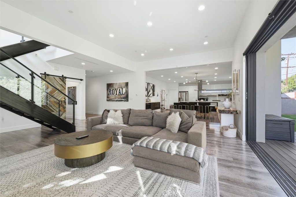 MLS #SB25275108 image #6