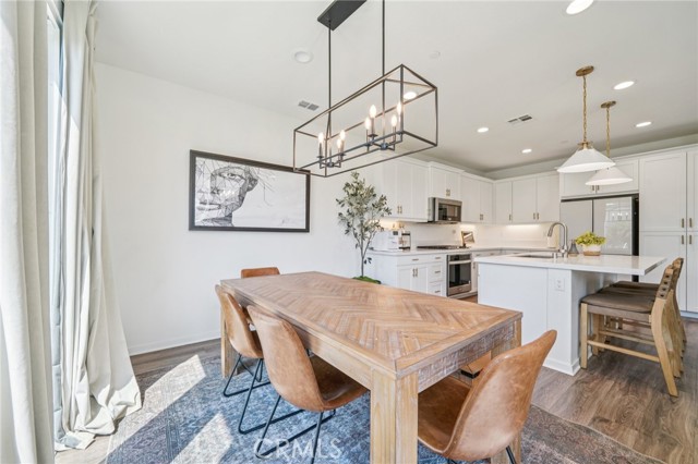 Detail Gallery Image 12 of 68 For 28331 Harvest Gold Ct, Menifee,  CA 92584 - 4 Beds | 3 Baths