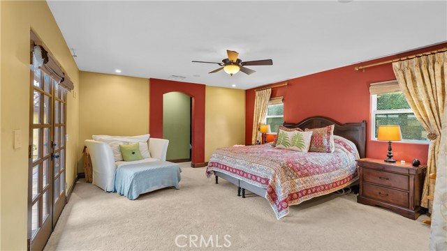 24604 Apple Street, Newhall CA: https://media.crmls.org/medias/e0659d96-57a4-4c56-8a23-5bbe153e1081.jpg