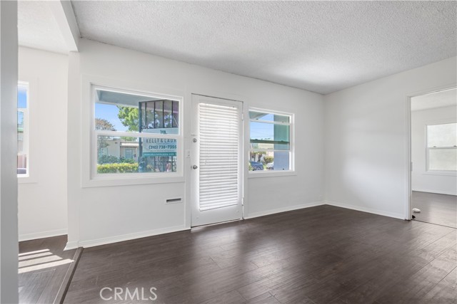 Detail Gallery Image 3 of 32 For 20 S Vega St, Alhambra,  CA 91801 - 2 Beds | 1 Baths