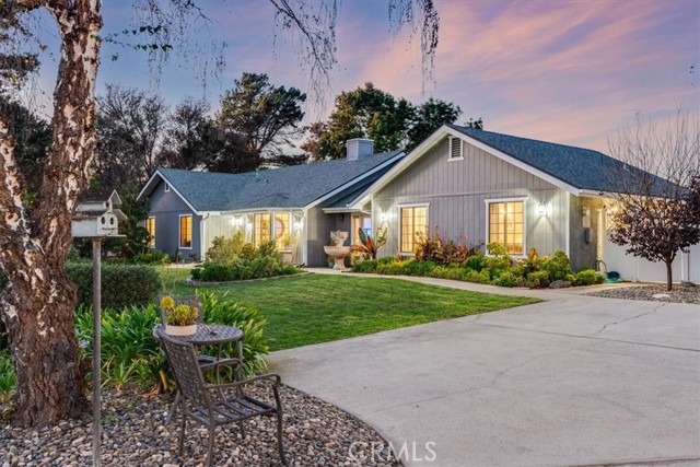 Detail Gallery Image 2 of 75 For 2360 Autumn Pl, Arroyo Grande,  CA 93420 - 5 Beds | 4 Baths