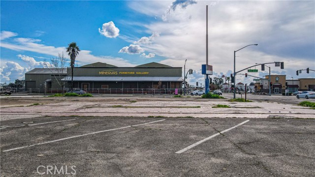 1616 Martin Luther King Jr Way, Merced, California 95340, ,Commercial Lease,For Rent,1616 Martin Luther King Jr Way,CRMC24045105