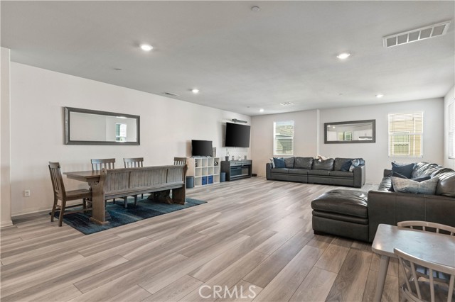 Detail Gallery Image 13 of 61 For 1208 Dock, Harbor City,  CA 90710 - 4 Beds | 4 Baths