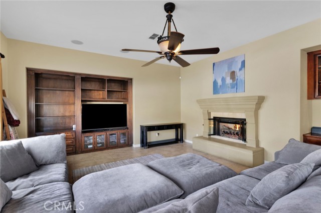 Detail Gallery Image 24 of 75 For 12389 Winesap, Apple Valley,  CA 92308 - 5 Beds | 2/1 Baths