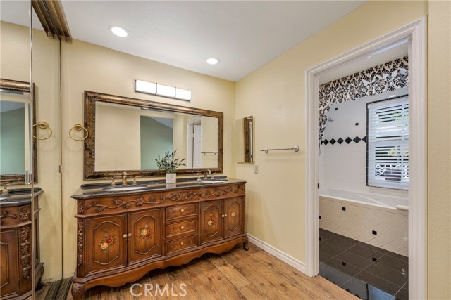 Detail Gallery Image 11 of 15 For 6001 E Mabury Ave, Orange,  CA 92867 - 3 Beds | 2 Baths