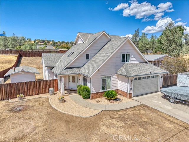 Detail Gallery Image 10 of 56 For 2920 Meadow Creek Rd, Clearlake Oaks,  CA 95423 - 3 Beds | 2/1 Baths