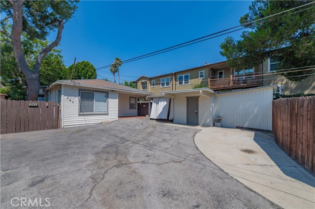 265 N Mar Vista Avenue, Pasadena CA: https://media.crmls.org/medias/e06898f5-88ca-452a-8e3f-546e43d85c7b.jpg