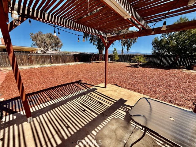 Detail Gallery Image 26 of 33 For 14210 Kingsway Ct, Moreno Valley,  CA 92553 - 4 Beds | 2 Baths