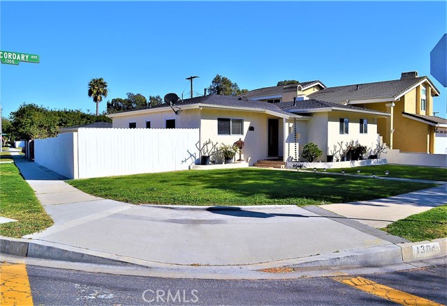 MLS# PV23192165