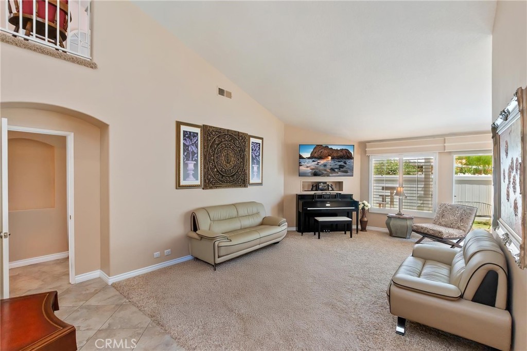 MLS #OC25138910 image #4