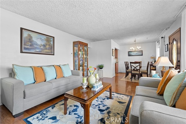 14358 1/2 Jeanette Lane, Baldwin Park CA: https://media.crmls.org/medias/e06b1ffe-4a0c-4b30-95b2-49df1038885f.jpg