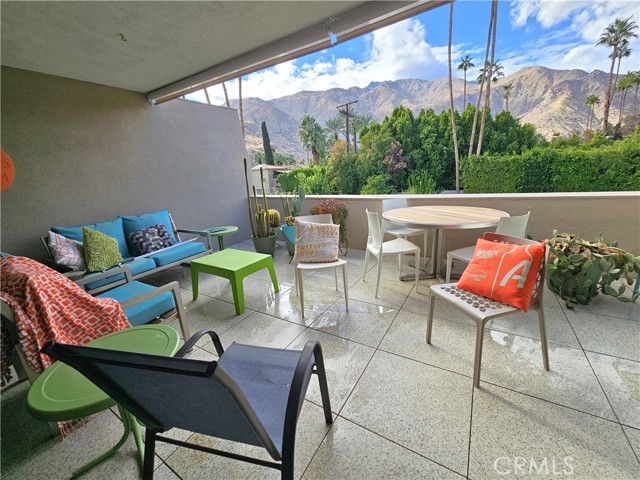 Detail Gallery Image 19 of 38 For 197 W via Lola #17,  Palm Springs,  CA 92262 - 2 Beds | 2 Baths