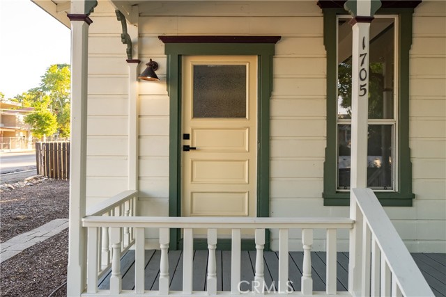 Detail Gallery Image 6 of 30 For 1705 Oak St, Paso Robles,  CA 93446 - 3 Beds | 2 Baths