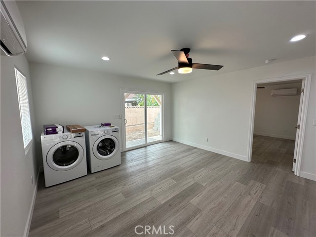 9517 Stoakes Avenue, Downey CA: https://media.crmls.org/medias/e06da7b5-1607-4a7c-b711-35509278cacc.jpg