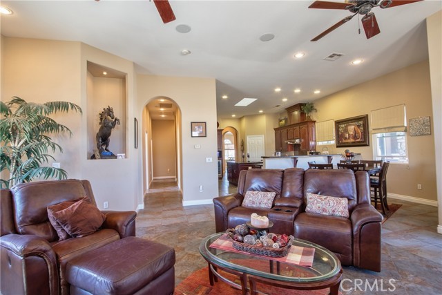 Detail Gallery Image 23 of 74 For 41805 Jojoba Hills Cir, Aguanga,  CA 92536 - 3 Beds | 2/1 Baths