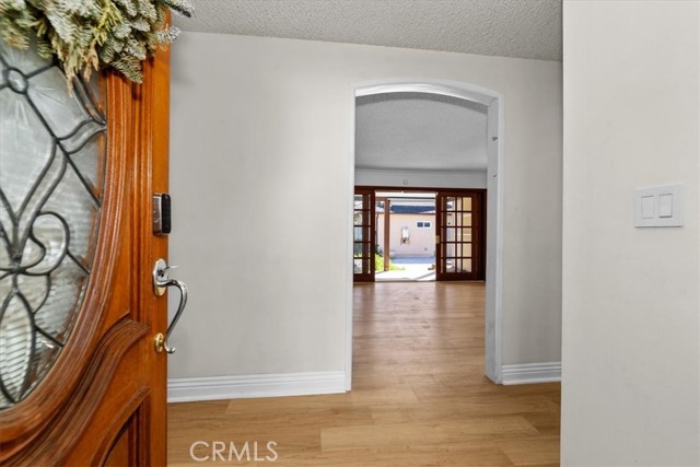 Detail Gallery Image 5 of 46 For 23032 Mobile, West Hills,  CA 91307 - 4 Beds | 2 Baths