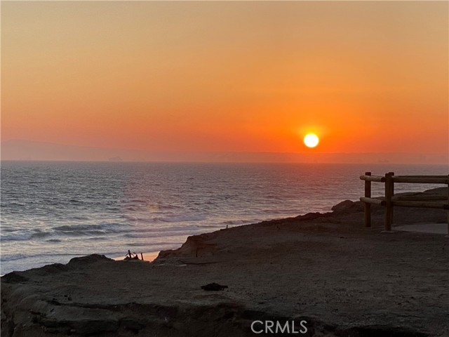 117 Alabama Street, Huntington Beach CA: https://media.crmls.org/medias/e06f366f-96aa-4bf0-b71f-f8ce99421268.jpg