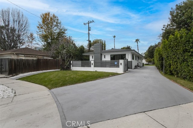 Detail Gallery Image 25 of 27 For 4867 Noble, Sherman Oaks,  CA 91403 - 3 Beds | 2 Baths