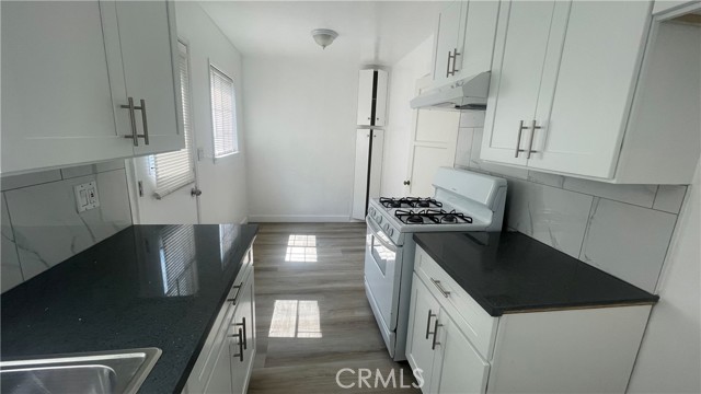 Detail Gallery Image 8 of 23 For 364 370 1/2 S Sierra Madre Bld, Pasadena,  CA 91107 - 1 Beds | 1 Baths