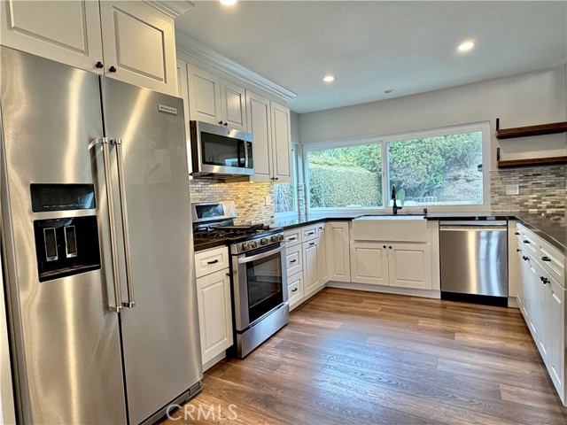 Detail Gallery Image 6 of 17 For 24062 Juaneno, Mission Viejo,  CA 92691 - 4 Beds | 2 Baths