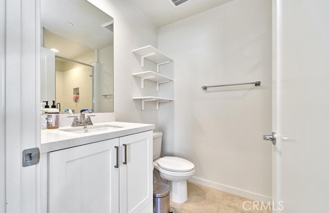 Detail Gallery Image 10 of 11 For 126 Novel, Irvine,  CA 92618 - 3 Beds | 3/1 Baths