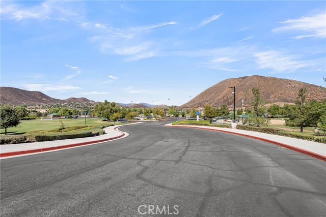 34234 Parkside Drive, Lake Elsinore CA: https://media.crmls.org/medias/e072109e-705c-42d3-9698-426eae7eb10c.jpg