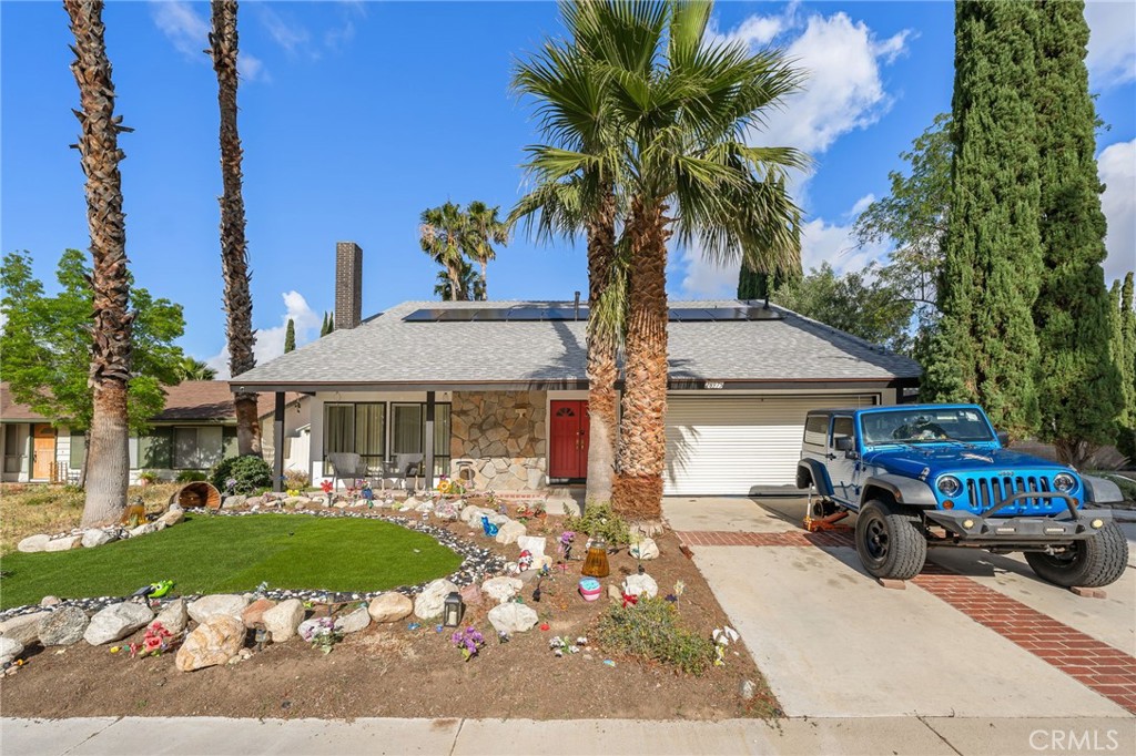 28975 Gladiolus Drive