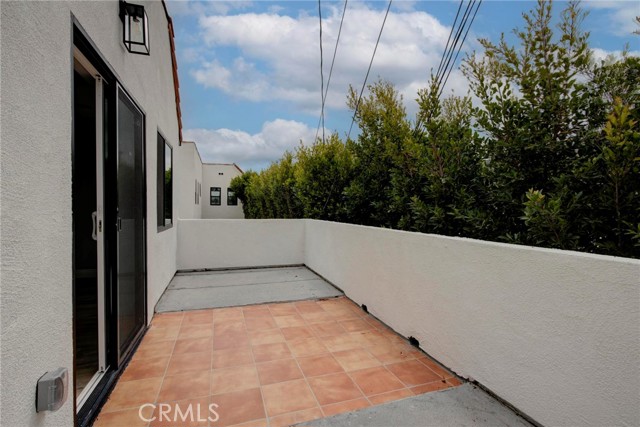 Detail Gallery Image 21 of 36 For 1243 1/2 Meadowbrook Ave #BACK,  Los Angeles,  CA 90019 - 2 Beds | 2/1 Baths