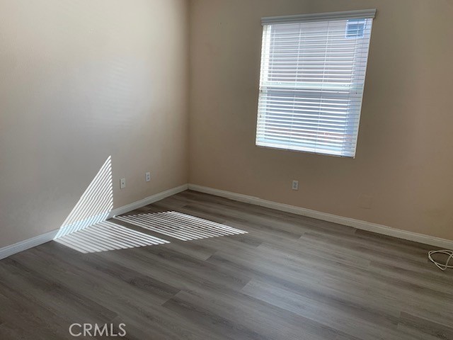 https://media.crmls.org/medias/e0737fec-9b51-42d3-82b4-d7484ae0cda0.jpg?preset=X-Large