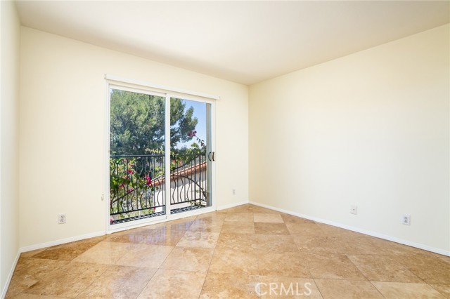 12 Savona Court, Newport Coast CA: https://media.crmls.org/medias/e0742df2-0c2a-47b3-8fb4-970435f9d203.jpg