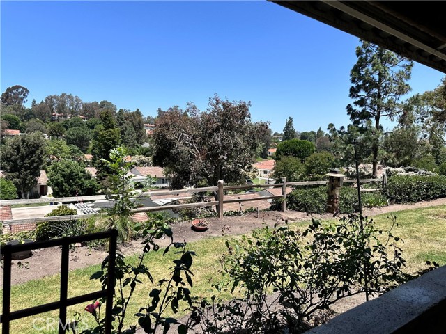 3274 San Amadeo, Laguna Woods CA: https://media.crmls.org/medias/e074d851-7163-4d57-94ab-1f5d5f5fd992.jpg